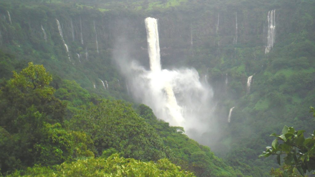 Bhambavli Vajrai Waterfall